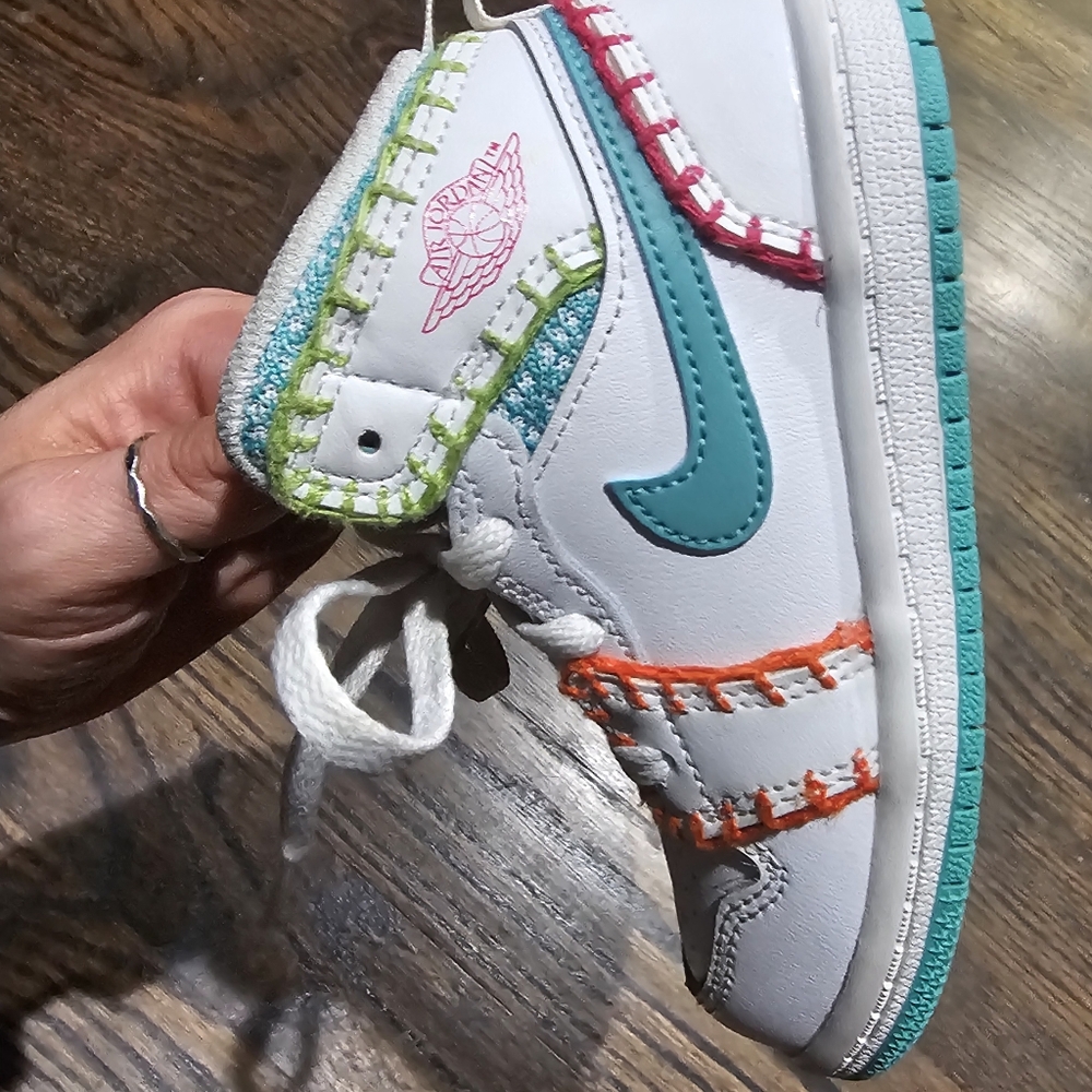 Jordan 1 Mid SEWashed Teal Rush Pink (TD) kids 8C